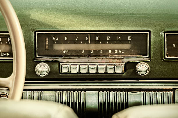 Single-DIN Radio vs. Double-DIN Radio: What’s the Difference?